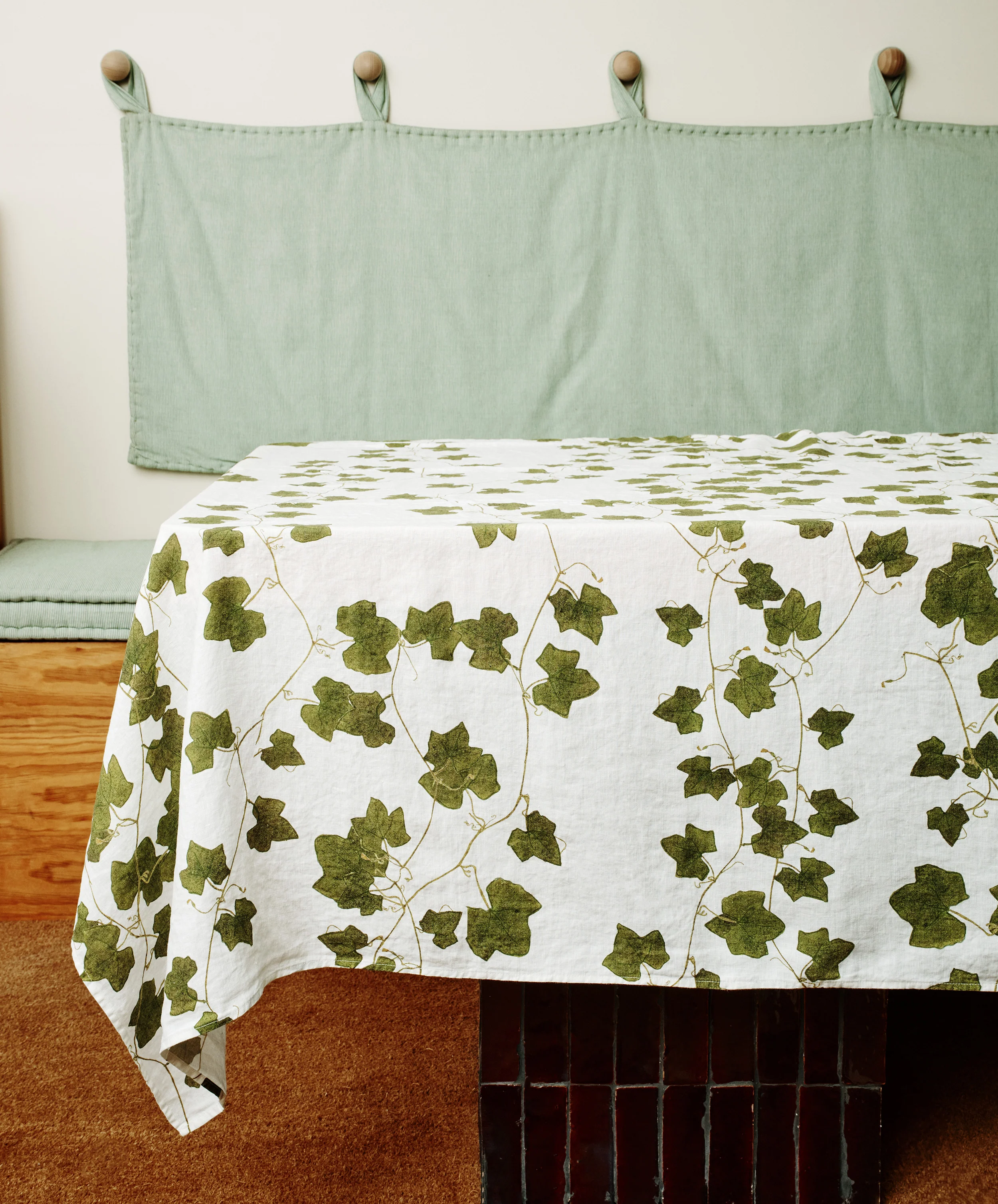 Ivy Herbarium Linen Tablecloth, Medium - Image 3