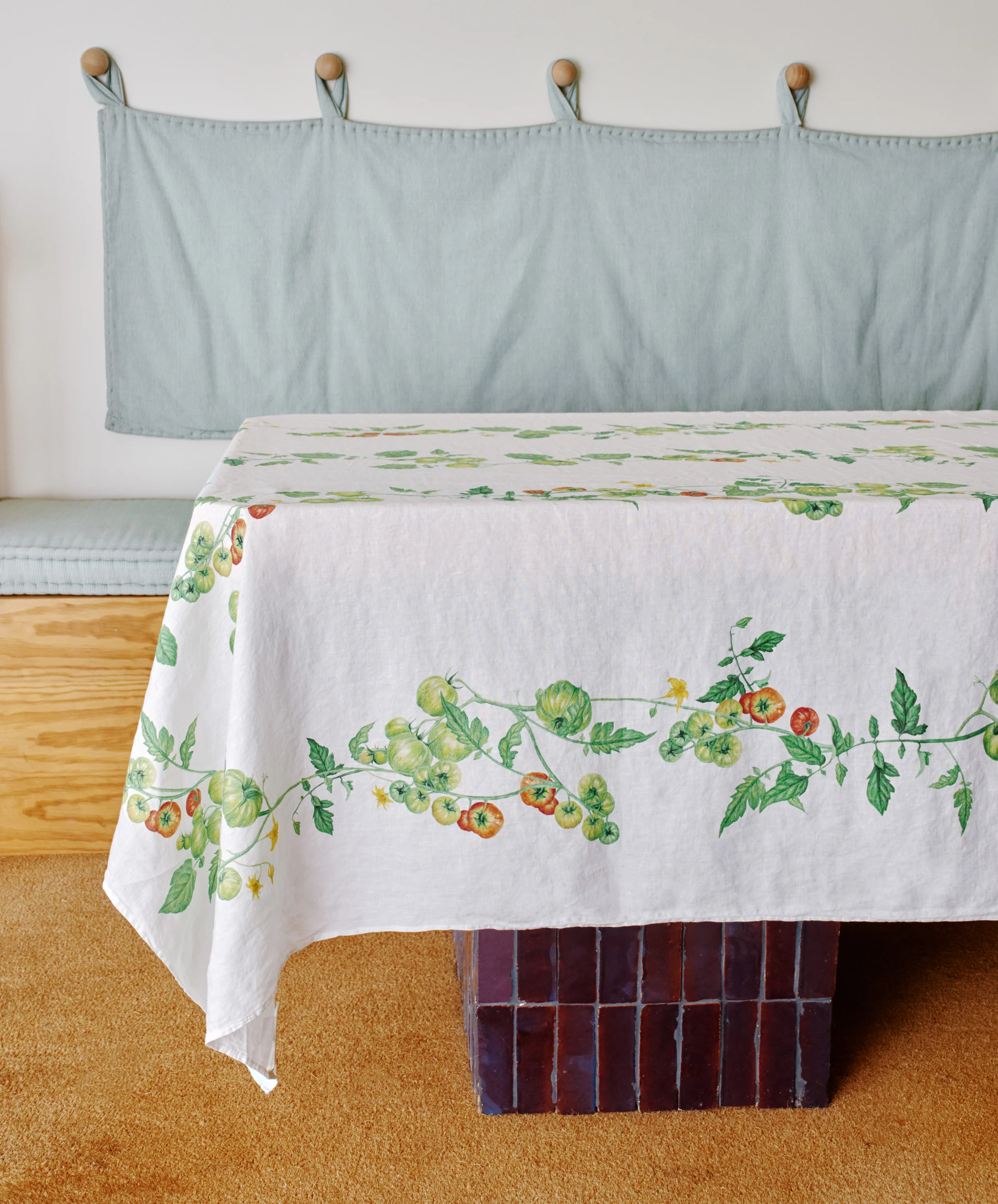 Tomate Verte Linen Tablecloth - Image 5